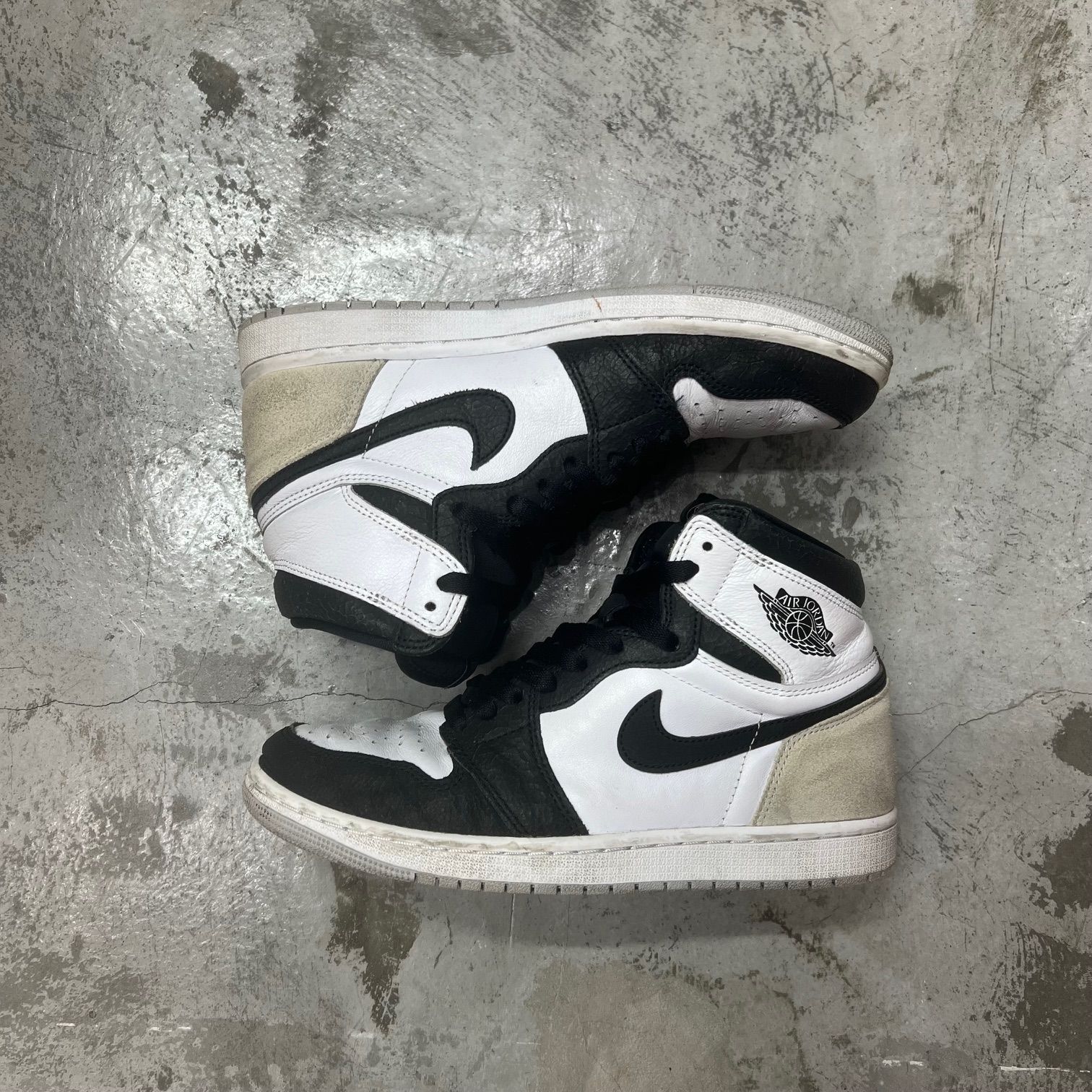 国内正規 Nike Air Jordan 1 High OG Bleached Coral 555088-108 