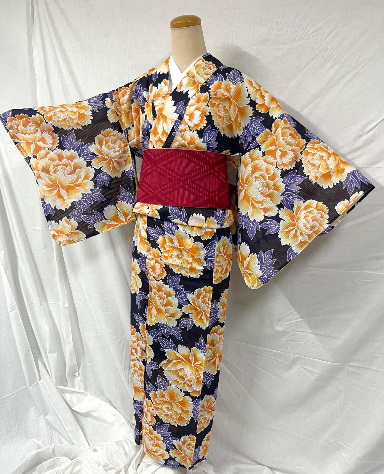 新品未使用 匿名配送 浴衣 レディース 黒 オレンジ 紫 牡丹 柄