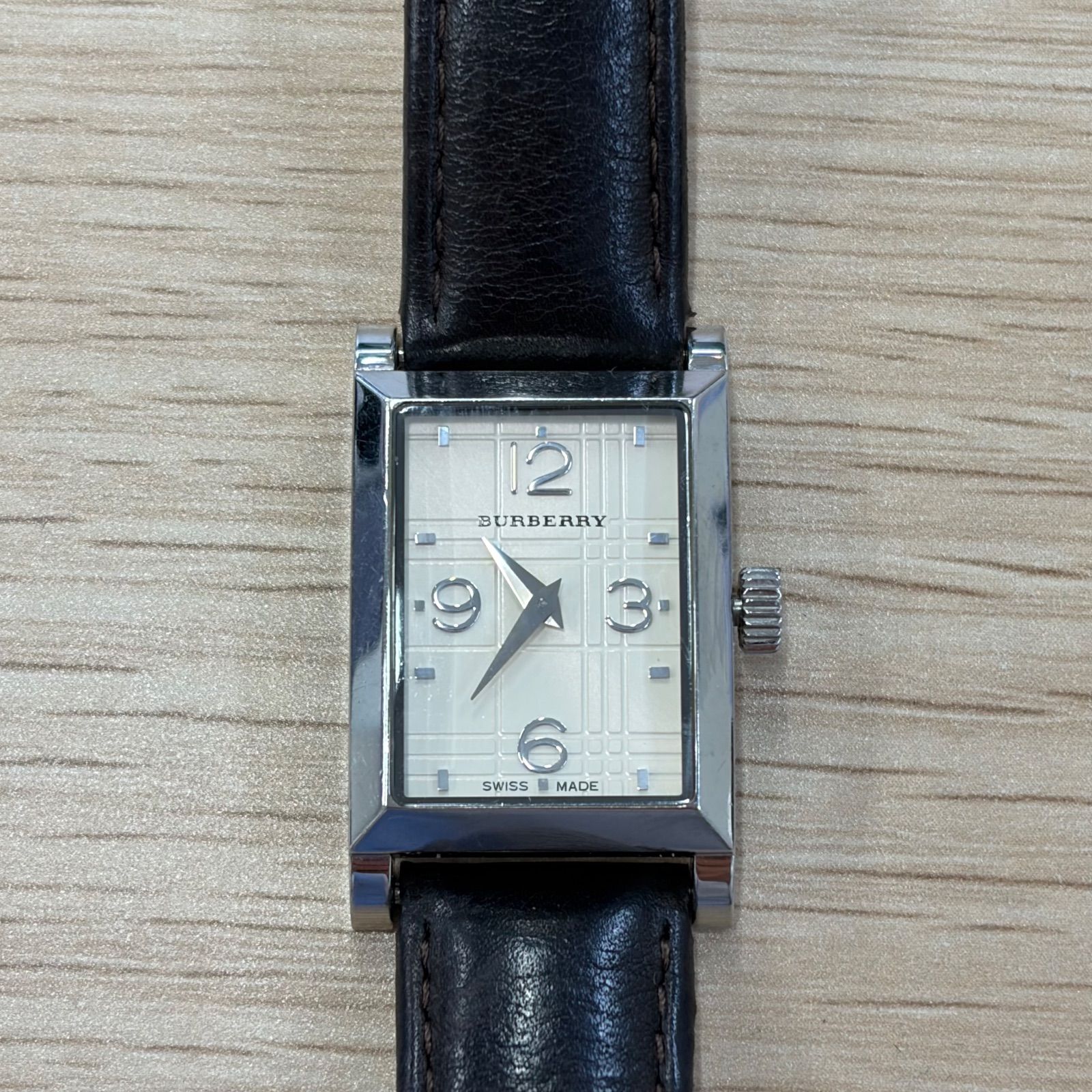 【希少】BURBERRY バーバリー 腕時計 レザー BU8001 希少】BURBERRY バーバリー 腕時計 レクタンギュラ BU8001 - メルカリ