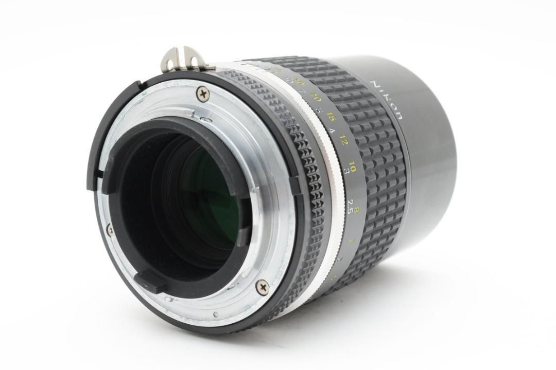 美品 Nikon ニコン Ai-s NIKKOR 135mm F2.8 単焦点レンズ MFレンズ #72 