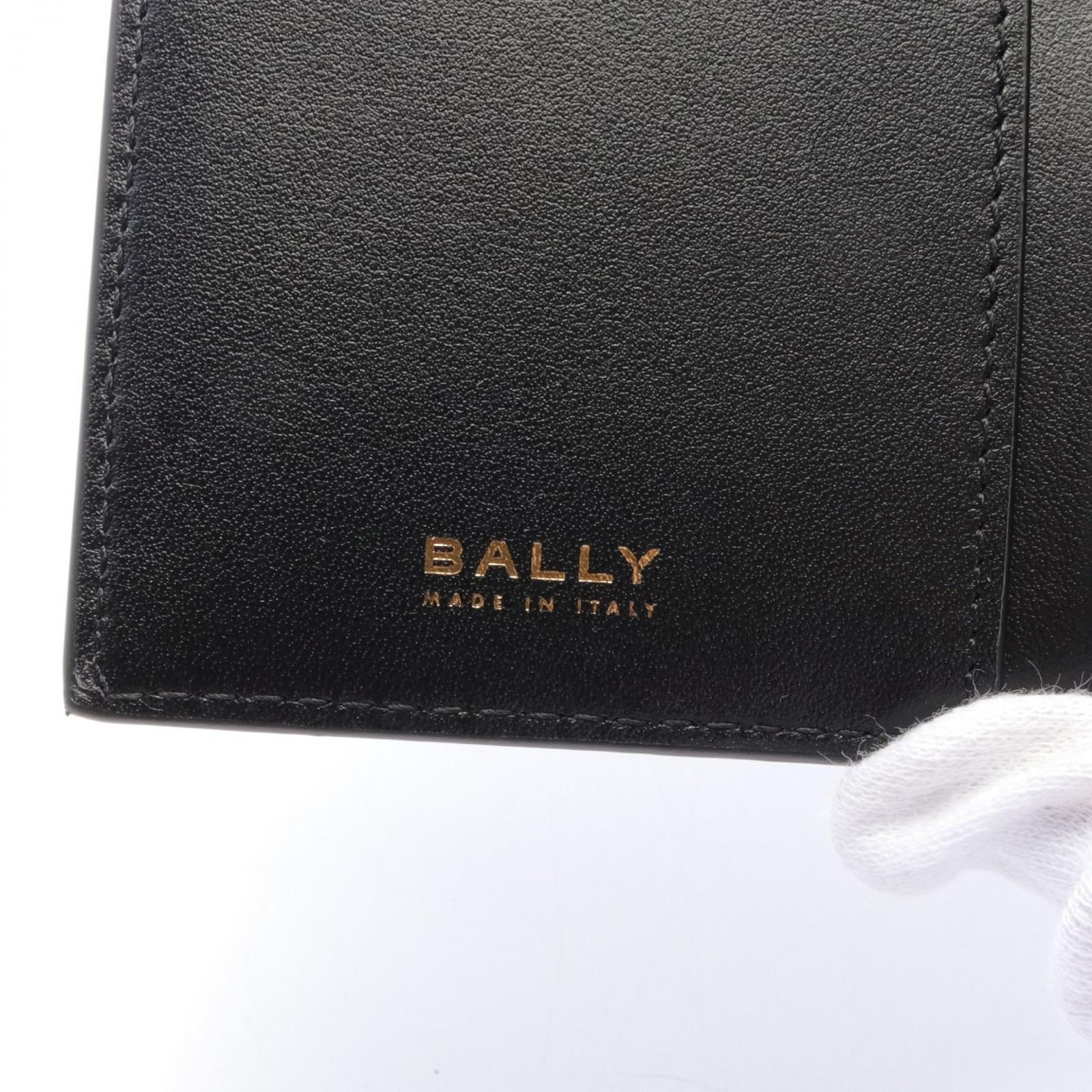 BALLY TILT COMPACT 三つ折り財布 型押しレザー BALLY TILT COMPACT 三つ折り財布 型押しレザー