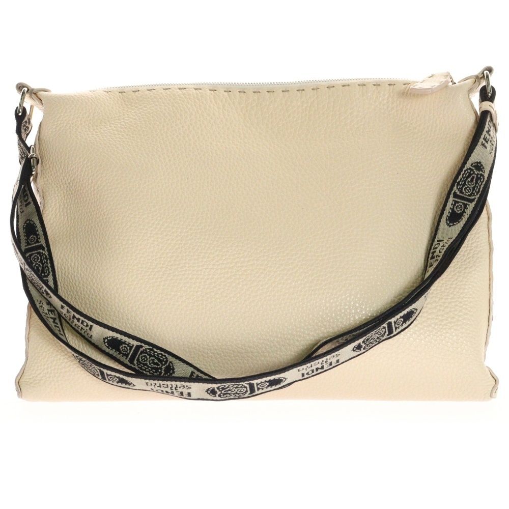 FENDI ベージュ レザー ショルダーバッグ FENDI (フェンディ) ショルダーバッグ ベージュ レザー - メルカリ
