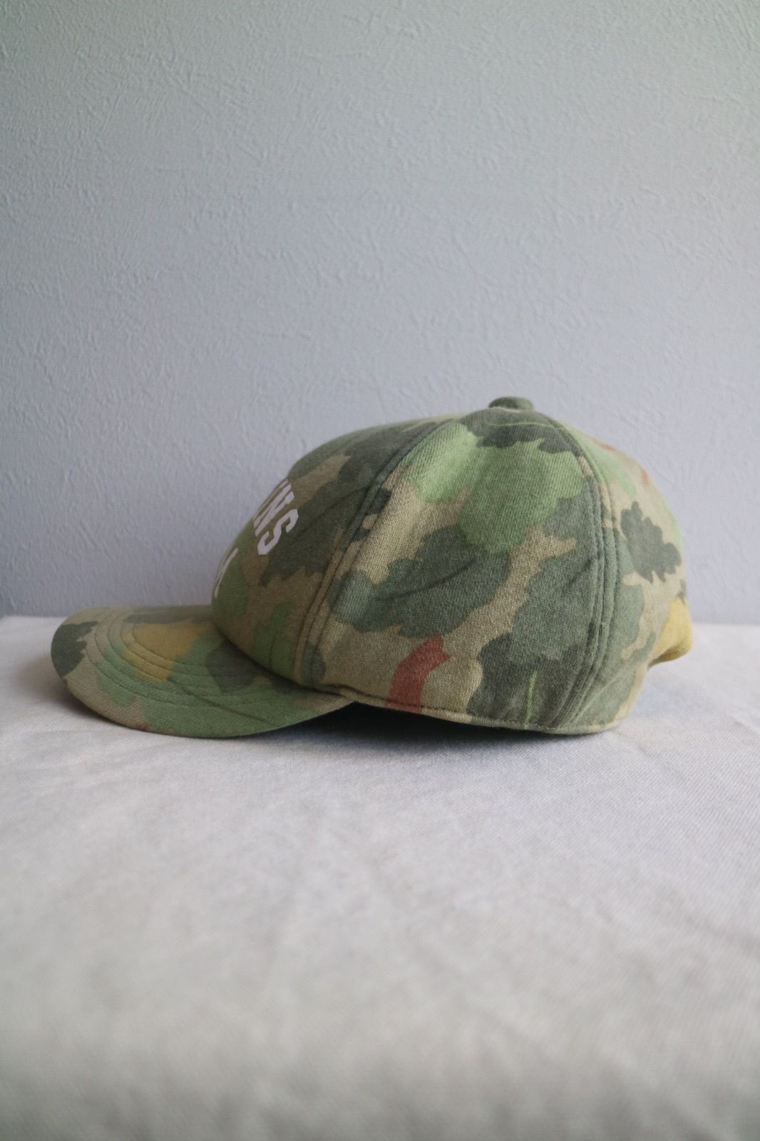 CAPTAINS HELM CAMO SWEAT CAP