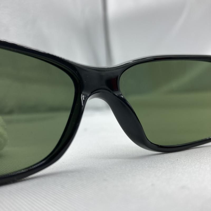【中古】SUPREME 22SS Levy Sunglasses シュプリーム サングラス[19][240019488103] 中古】SUPREME 22SS Levy Sunglasses シュプリーム サングラス[19