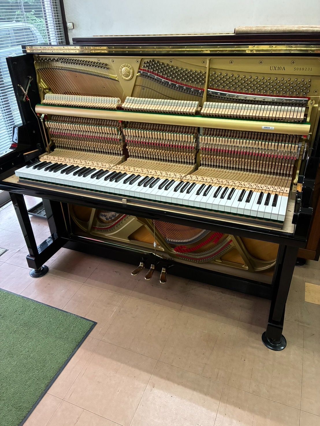 【中古品】YAMAHA UX10A アップライトピアノ 世界最大級のピアノ販売モール グランドギャラリー｜中古ピアノ