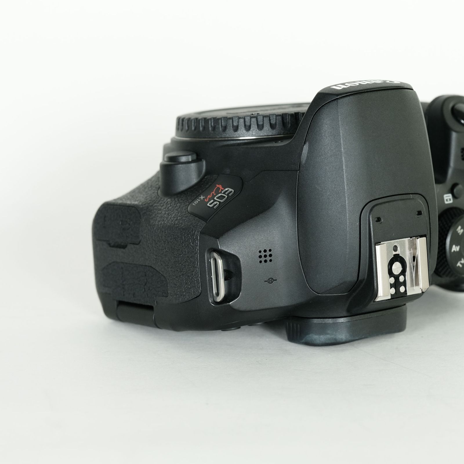 ■ほぼ新品■ CANON EOS Kiss X10i ボディ EOS Kiss 新品 CANON X10i ボディ デジタル一眼カメラ,一眼レフ