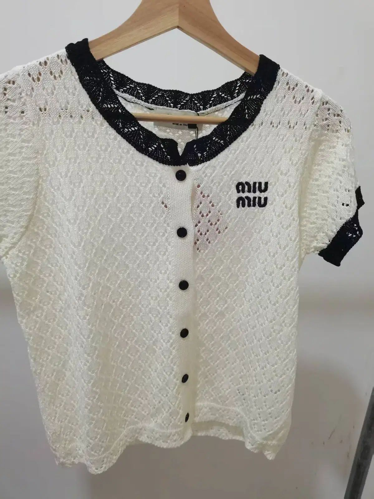 MIU MIU ミュウミュウ レディース 刺繍 ロゴ 白 ニット カーディガン L サイズ
