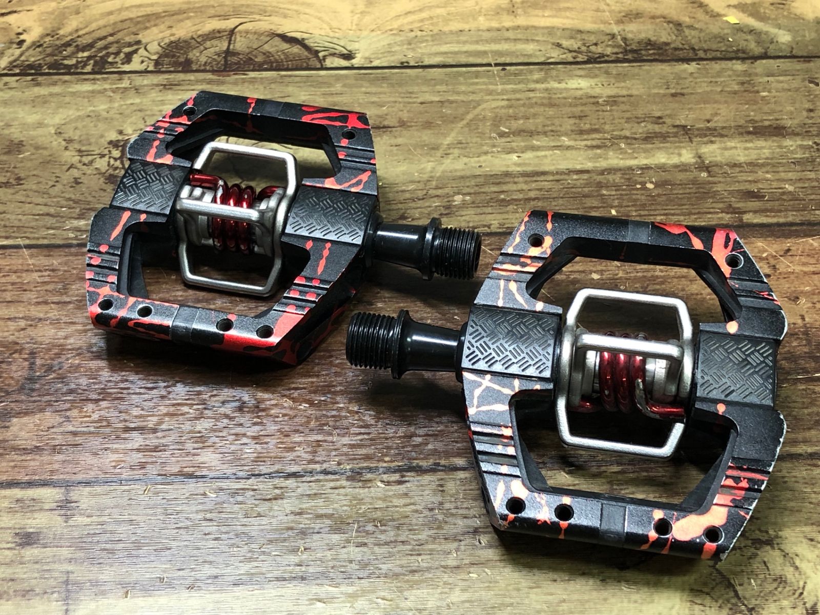 JK261 クランクブラザース crankbrothers MALLET E LS ビンディングペダル 黒 赤