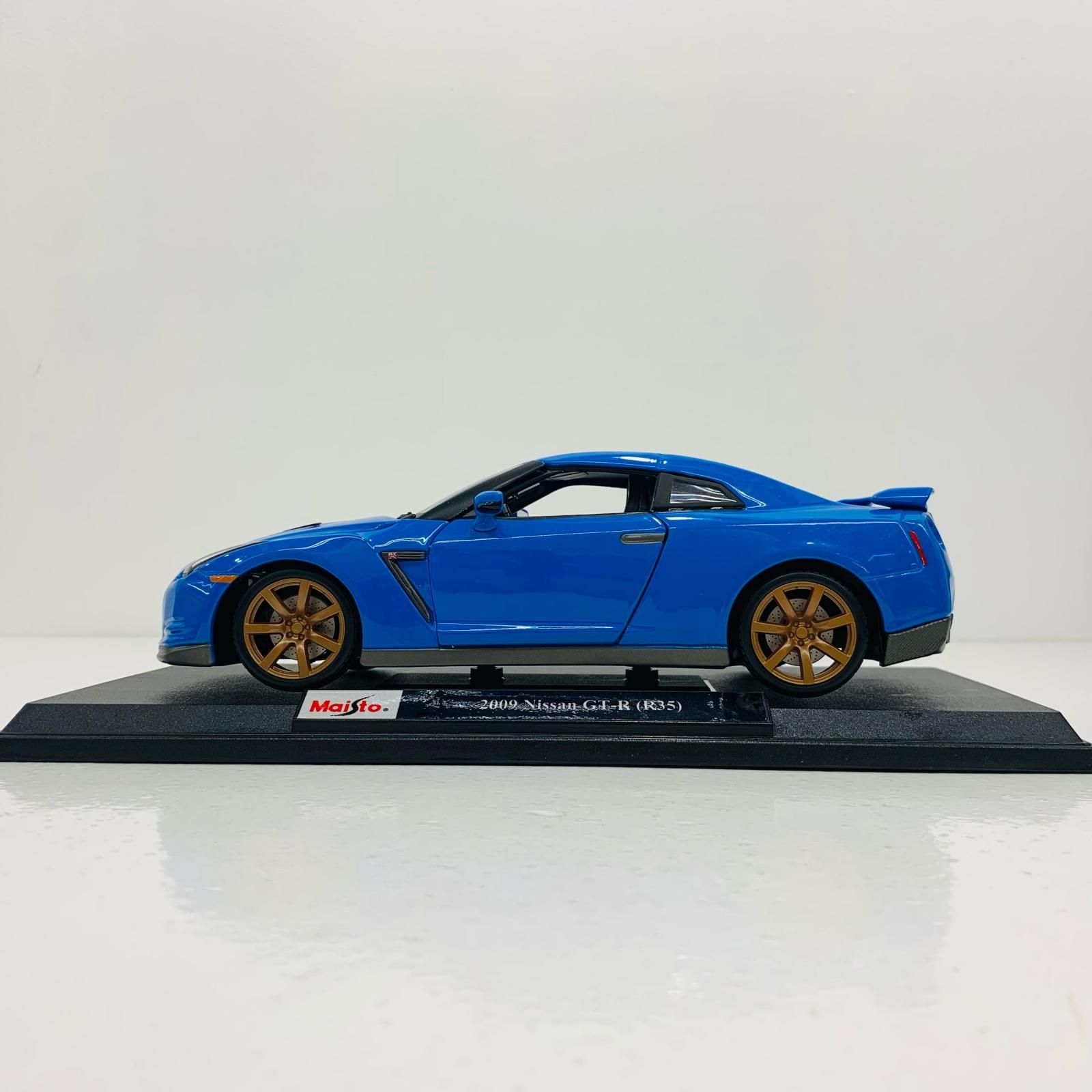 中古 おもちゃ・玩具 1/18スケール 2009 Nissan GT-R R35