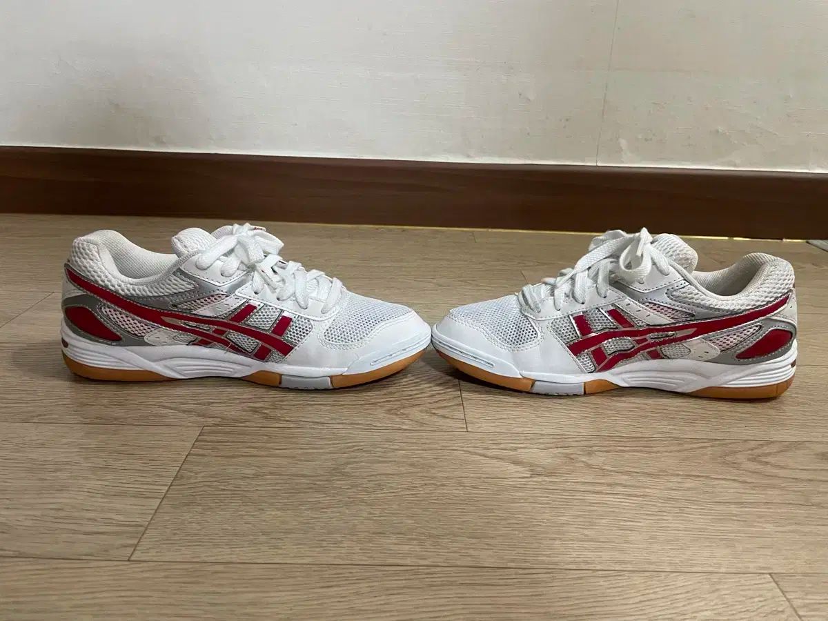 asics アシックス