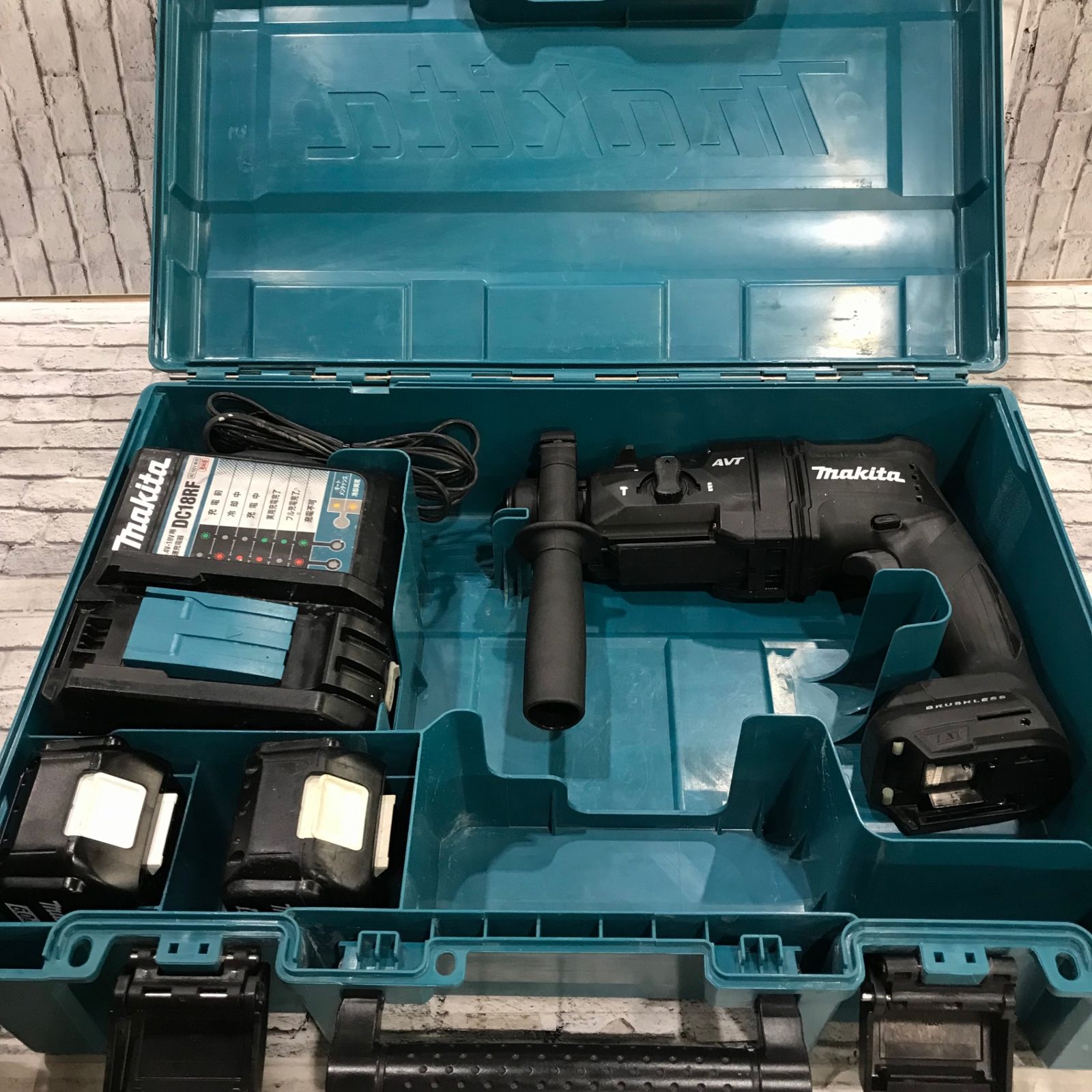 マキタ(makita) コードレスハンマドリル HR182DZKB【川口店】