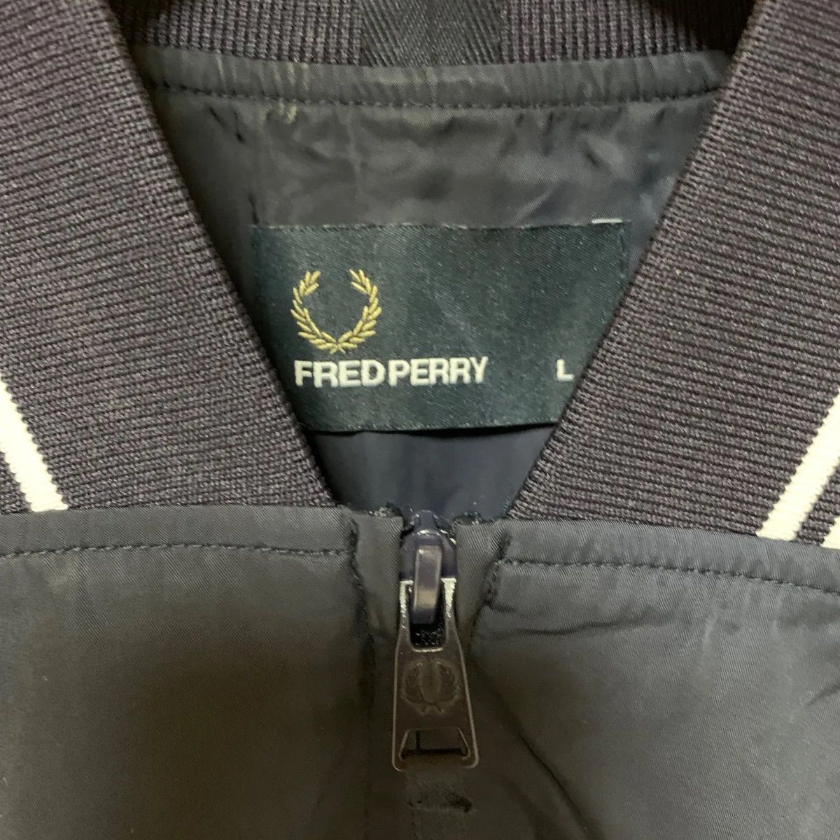 期間限定感謝価格】FREDPERRY ナイロンジャケット 刺繍ロゴ ブルゾン