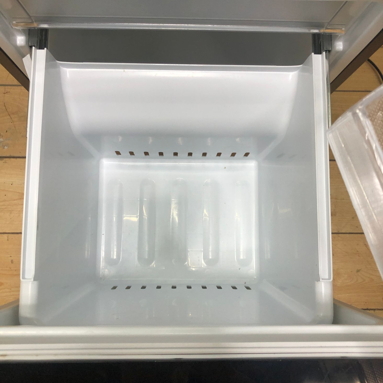 ヤマダ冷凍冷蔵庫　156L 大容量ドアポケット　LED照明　2023年製 YAMADASELECT(ヤマダセレクト）2ドア冷蔵庫156L 7｜商品詳細