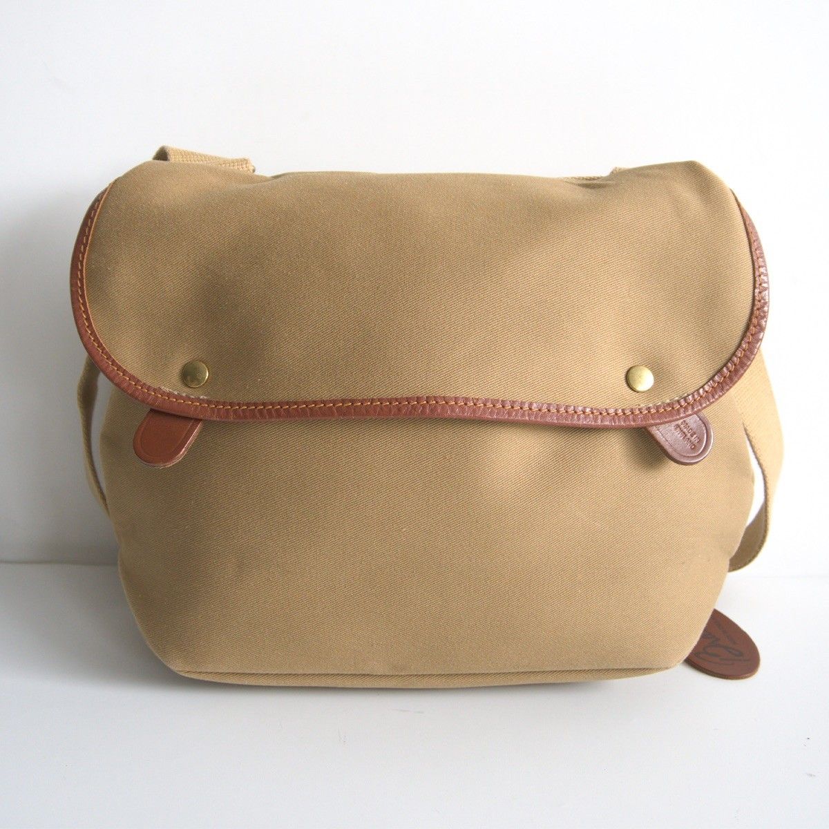 Brady AVON ショルダーバッグ ／カーキ 楽天市場】Brady / AVON / KHAKIブレディ / エイボン ショルダー