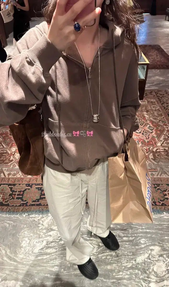 リボン빛 リエル フードジップアップ ブラウン