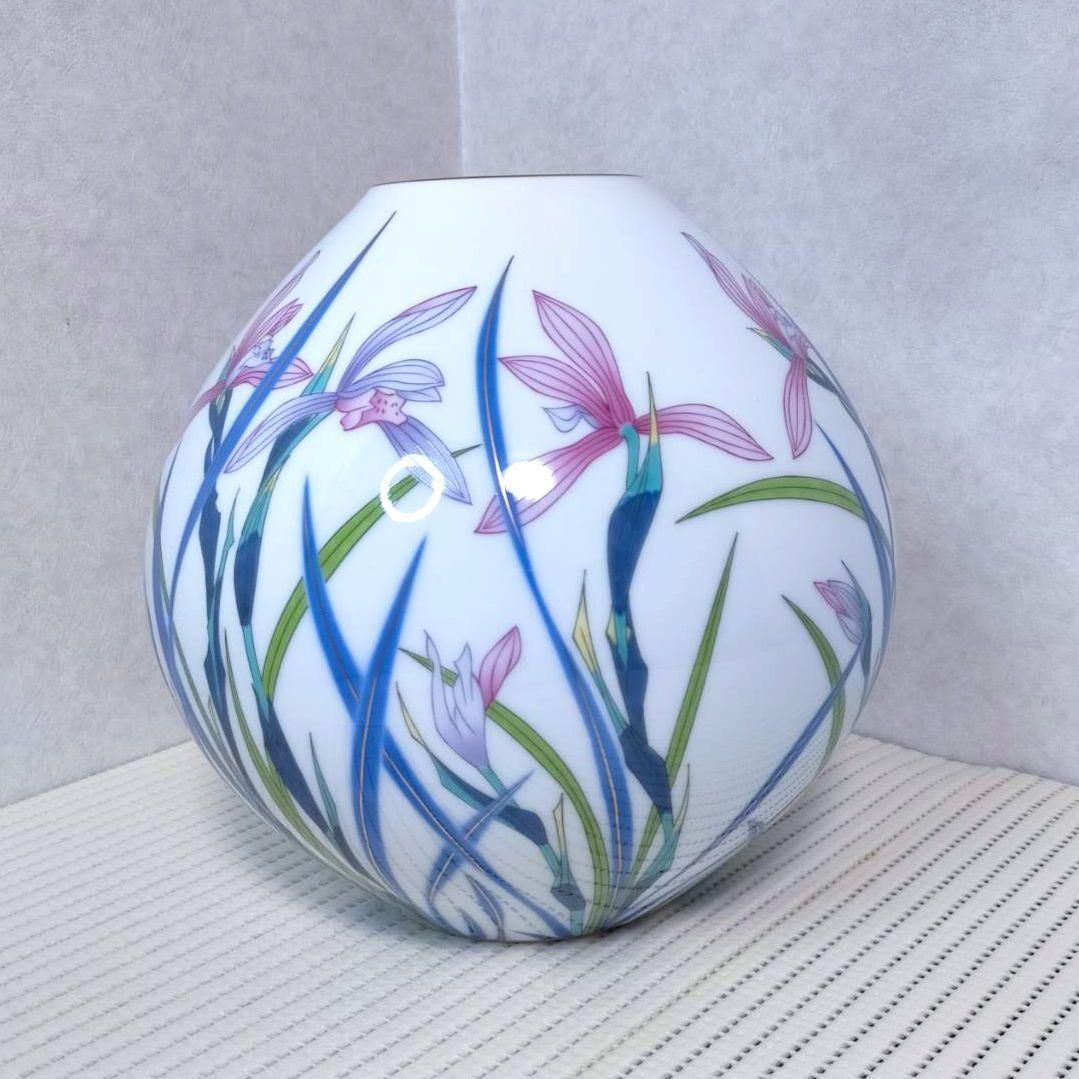 宮内庁御用達 香蘭社 日本製 有田焼 春蘭 花瓶 飾り壺 宮内庁御用達 香蘭社 日本製 有田焼 春蘭 花瓶 飾り壺 - メルカリ