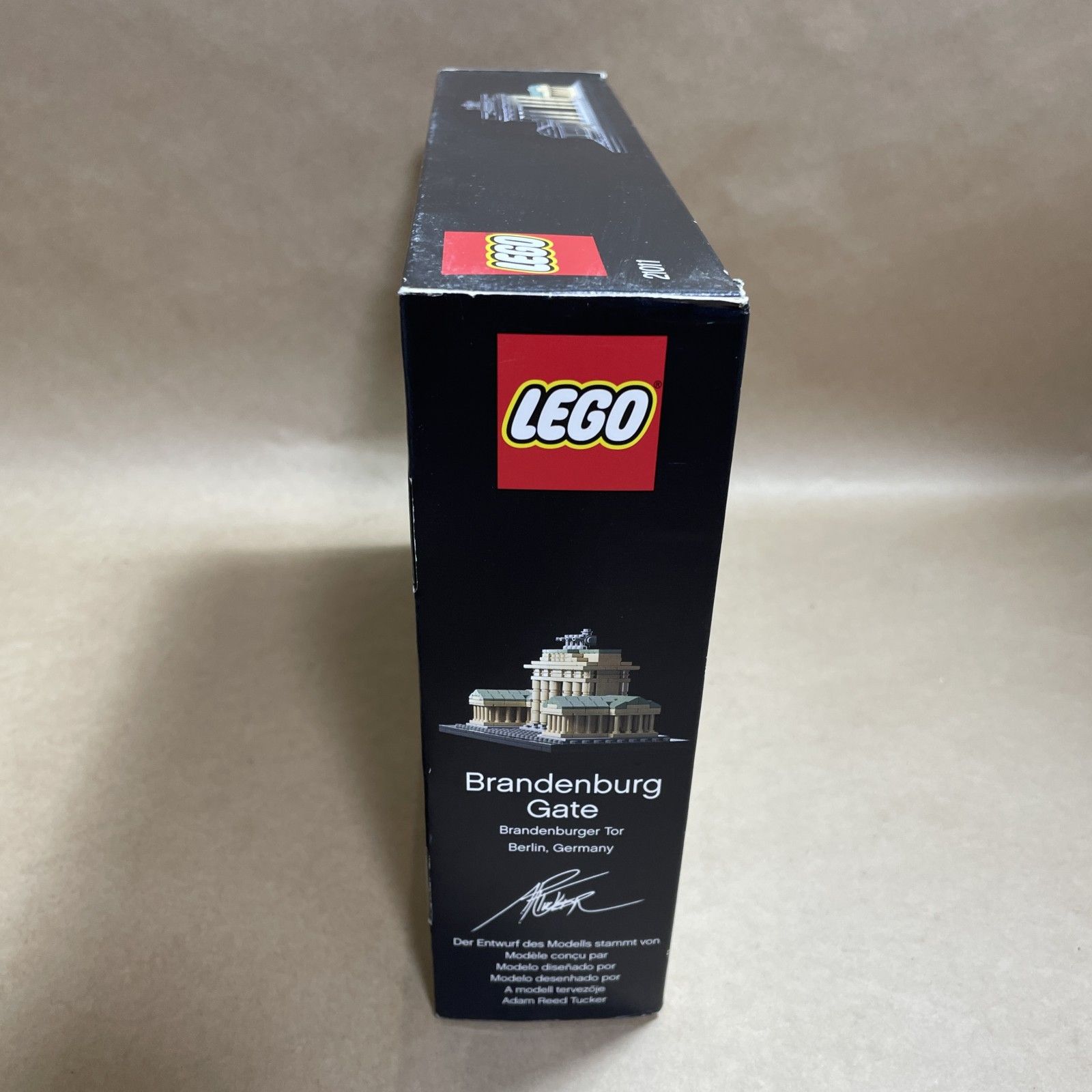 【新品・未開封】レゴ アーキテクチャー ブランデンブルグ門 Amazon.co.jp: レゴ アーキテクチャー ブランデンブルグ門 21011
