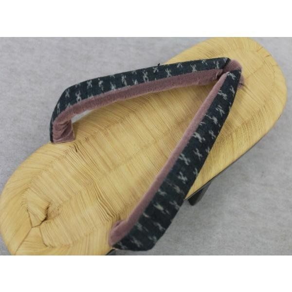 の下駄に越後上布の鼻緒