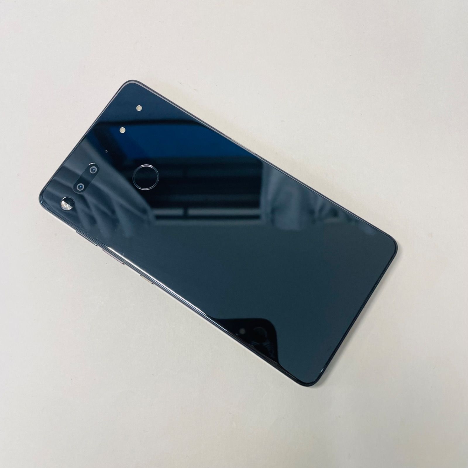 スマートフォン Essential PH-1 128GB 海外SIMフリー5710 - メルカリ