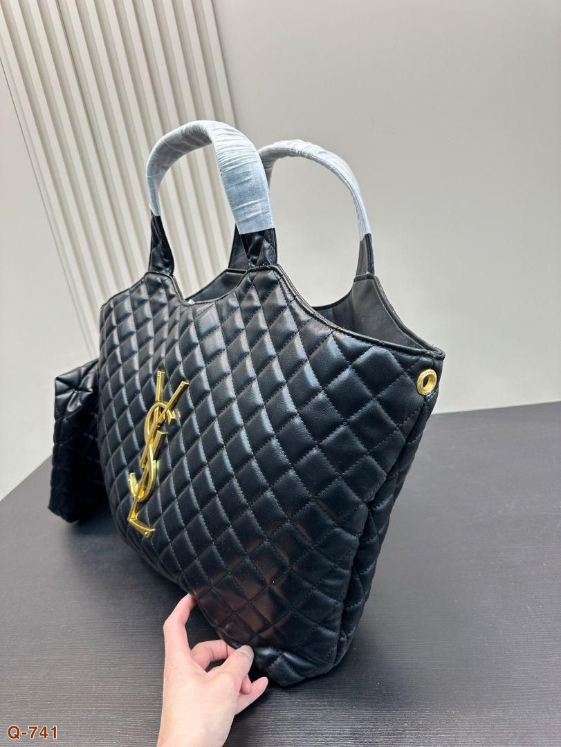 値下げ 美品 イヴサンローラン ハンドバッグ レザー Yves Saint  