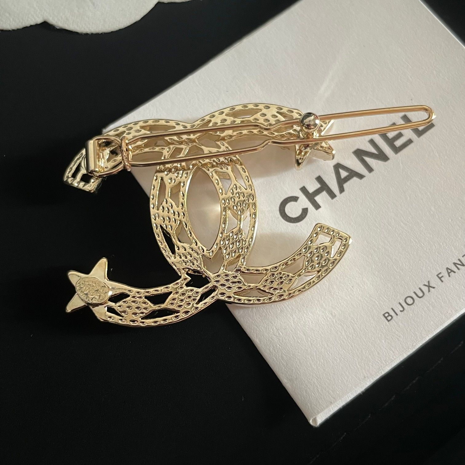 ☆ シャネル 星形ヘアピン 金色 シャネル 星形ヘアピン 金色 ☆ 今日特価】