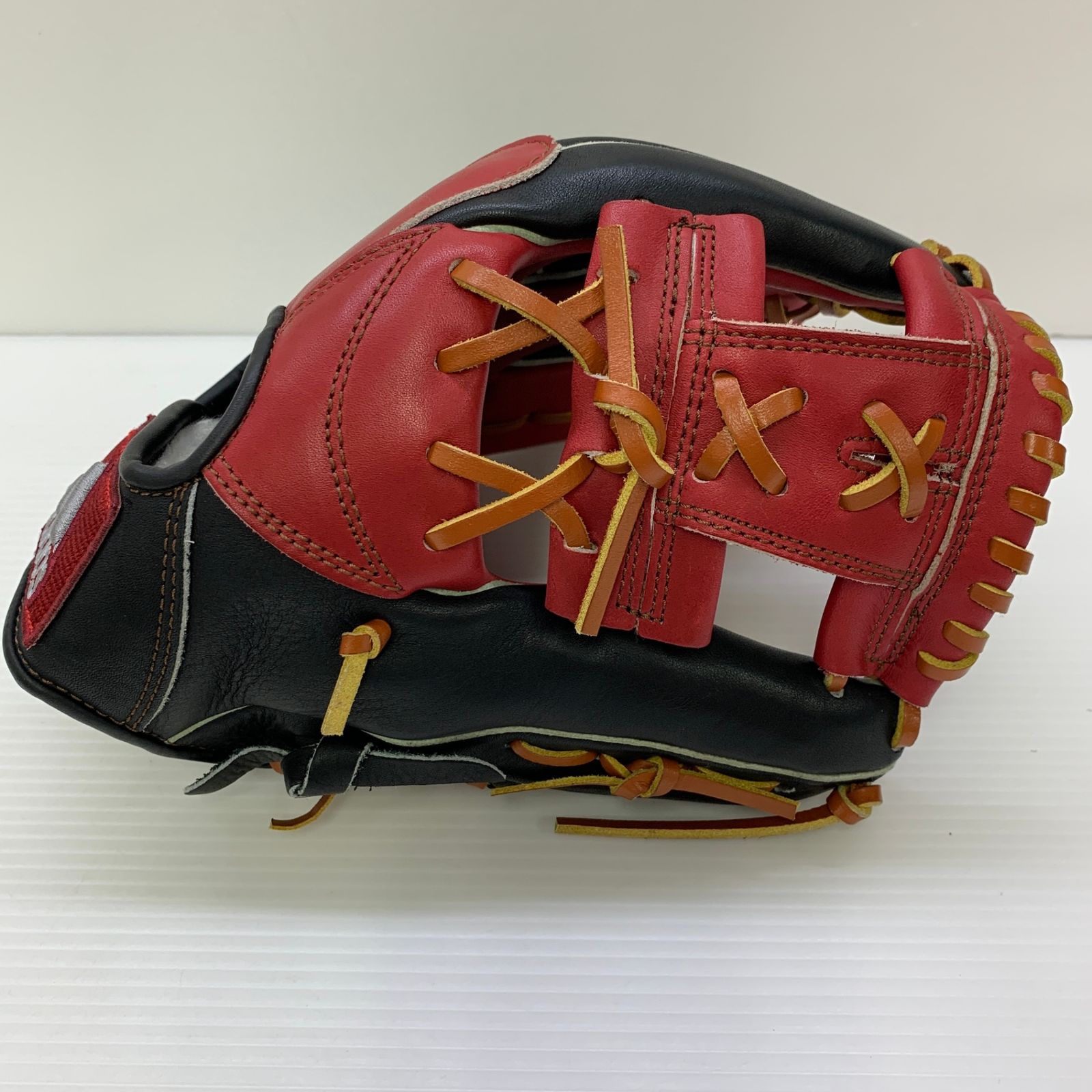 アディダス adidas 軟式 大人 一般 内野手用 グローブ グラブ 右投げ BUE 89 品 野球 6290