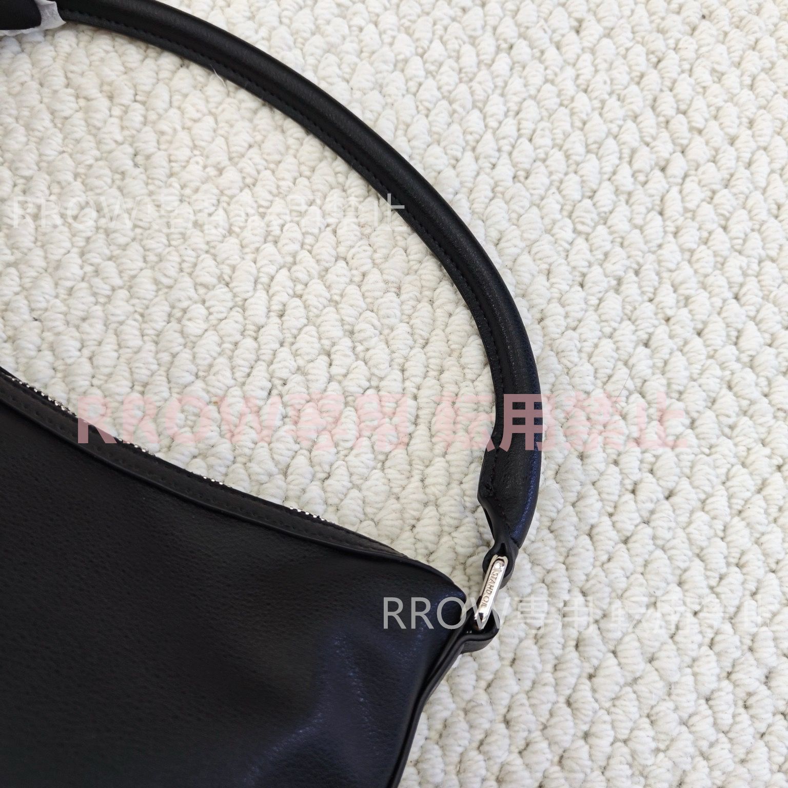 極美品」 レディース ブラック ショルダーバッグ スタンドオイル