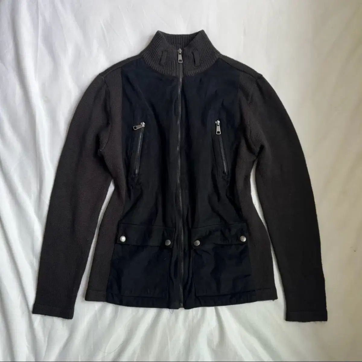 パンク ロックシーク y2k ディープブラウン ブラック バイカラー スタッズディテール ハイネック ジップアップ ジャケット