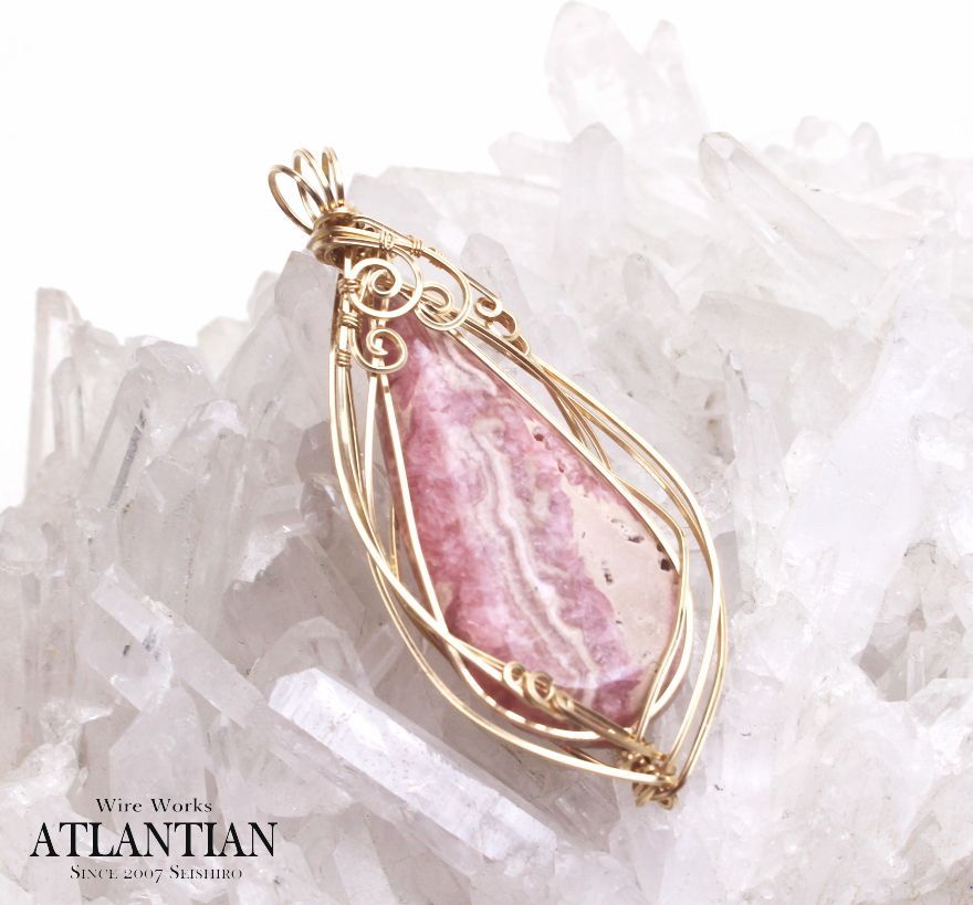 北海道産ロードクロサイト インカローズ ATLANTIAN研磨～シンプルループペンダントトップ 14金ゴールドフィルドワイヤー 誠士朗オリジナル