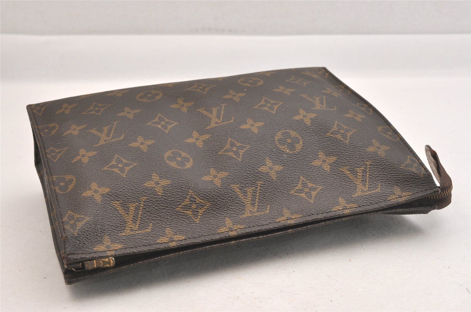 LOUIS VUITTON ルイヴィトン モノグラム ポッシュトワレ 26 LOUIS VUITTON ルイヴィトン モノグラム ポッシュトワレ 26