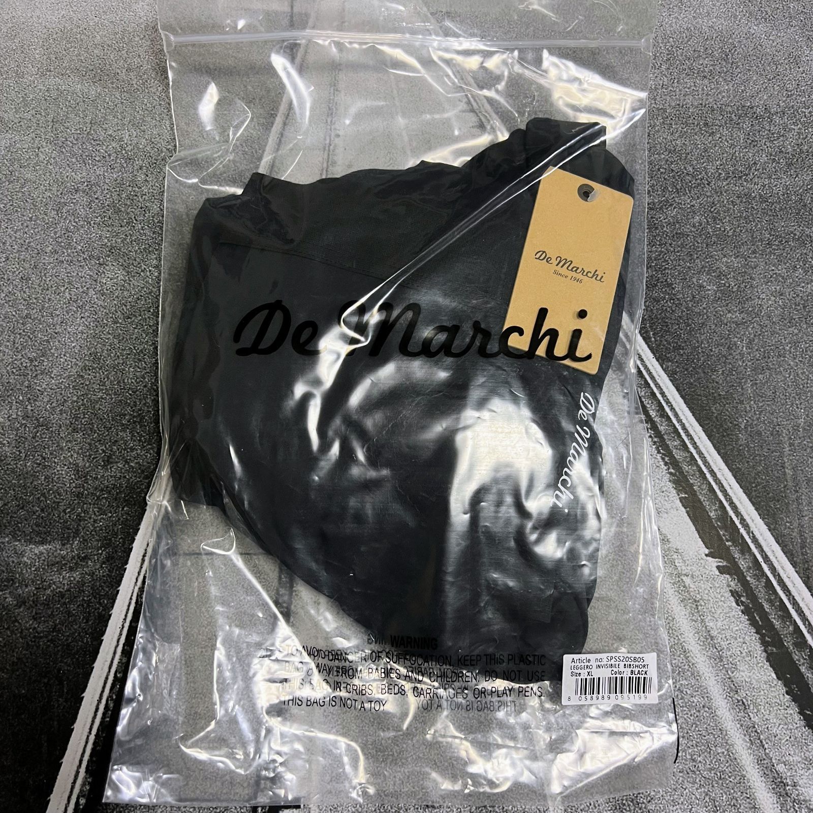新品　デマルキ　レジェロインビシブル ビブショーツ　XXLサイズ Amazon.co.jp: [デマルキ] Men's Leggero Invisible Bib Shorts
