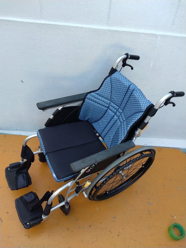 送料無料 一部地域を除く 自走式車椅子 ウルトラシリーズ NA-U1 KM-25-0902-06