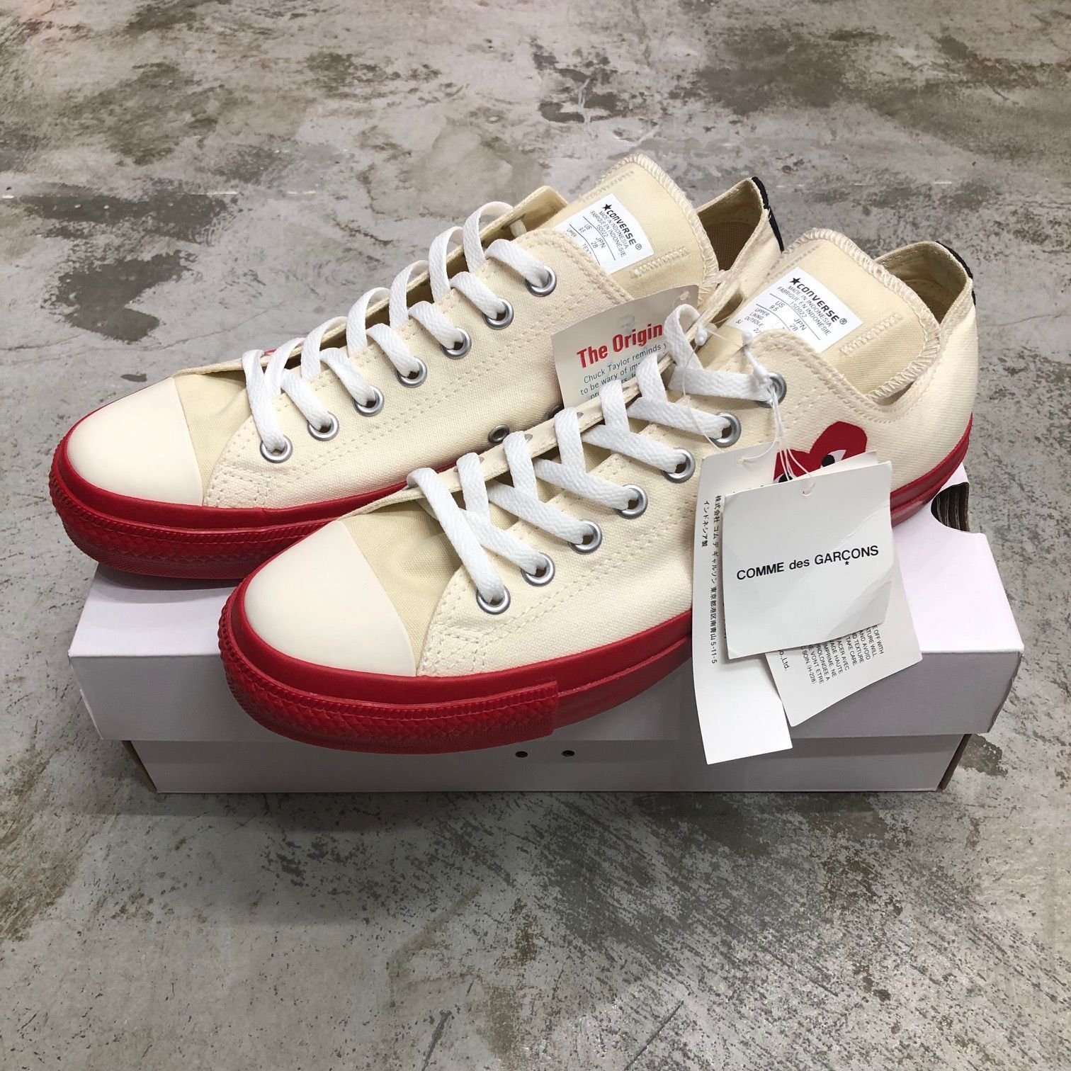 新品 PLAY COMME des GARCONS PLAY CONVERSE CHUCK TAYLOR コラボ 