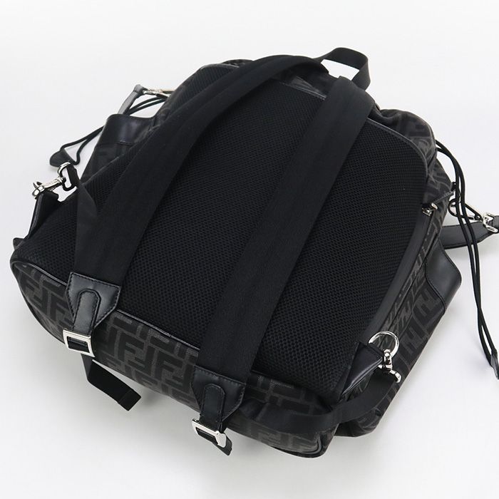 リュック FENDI フェンディ ストライク ラージ 7VZ056 AG0M リュック
