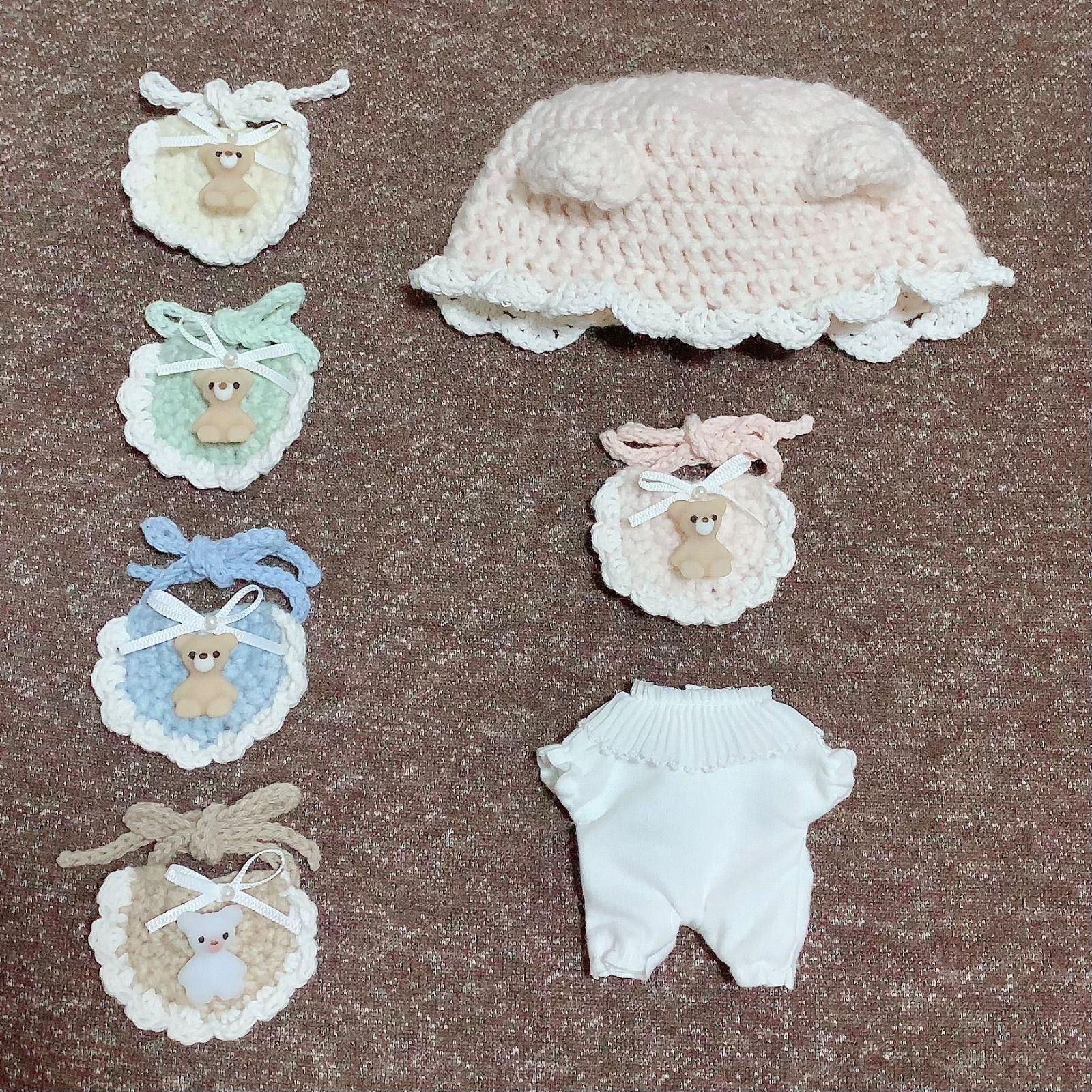 ぬい服｜15cm〜16cm｜べびくま（ボンネット帽子＋スタイ）赤ちゃん｜ベイビー｜ぬいぐるみ服｜編み物　ニット　パステル　ピンク　ホワイト　ミント　ブルー　ベージュ　青緑茶白