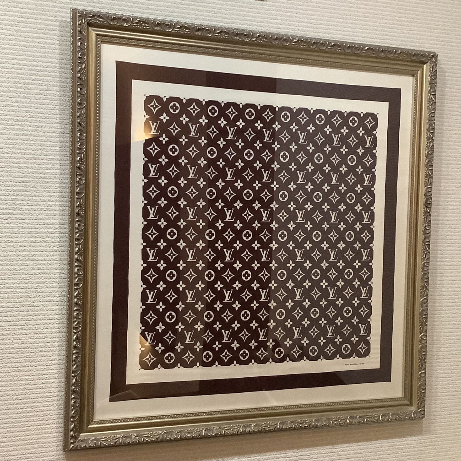 LOUIS VUITTON ルイヴィトン モノグラム 額縁 シルクスカーフ