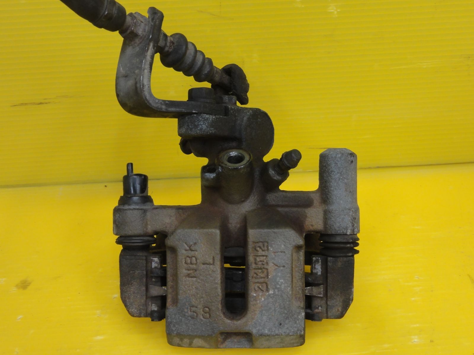 パット残量6mm B05-070