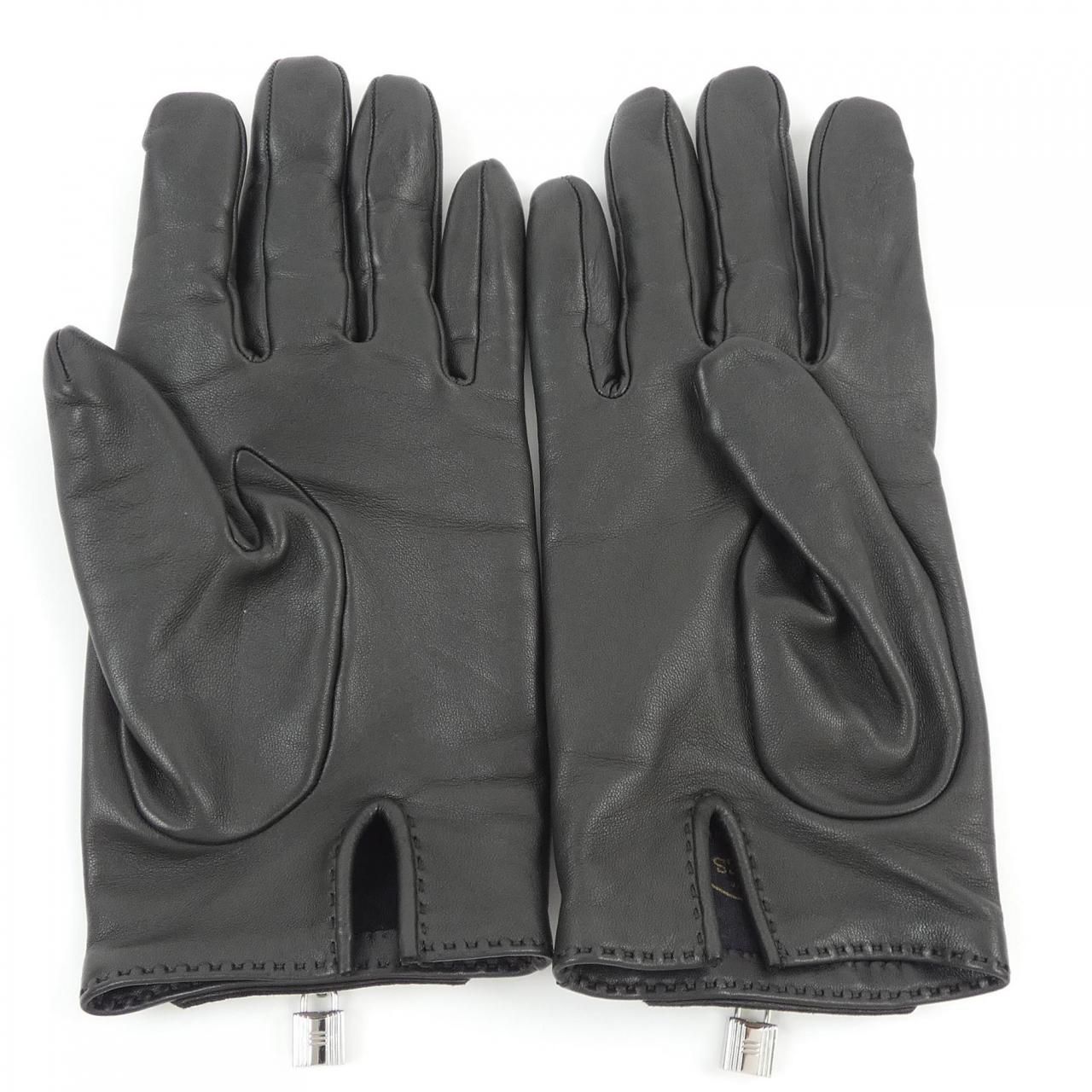 GLOVE