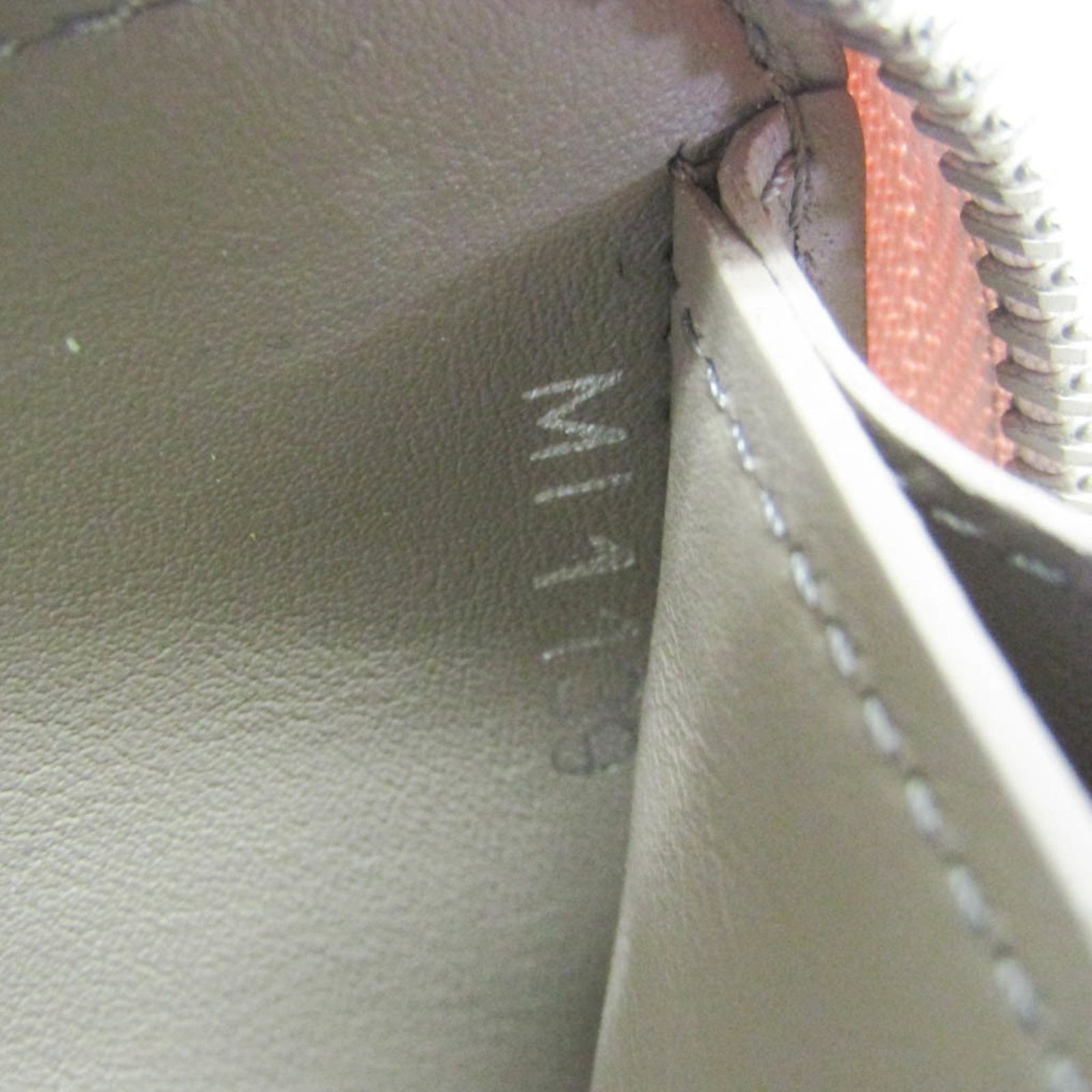 ルイ・ヴィトン(Louis Vuitton) ポルトフォイユ・コメット M63103 
