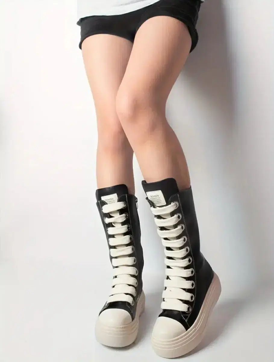 フラットフォーム 厚底 レースアップ スニーカー