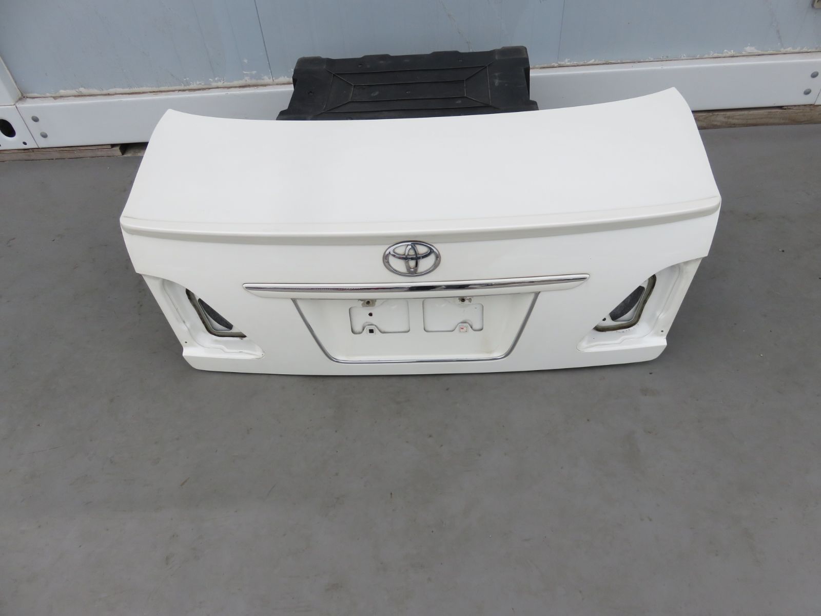 SFC2172 クラウン アスリート GRS180 GRS181 GRS182 GRS183 GRS184 純正 トランクリッド パネル