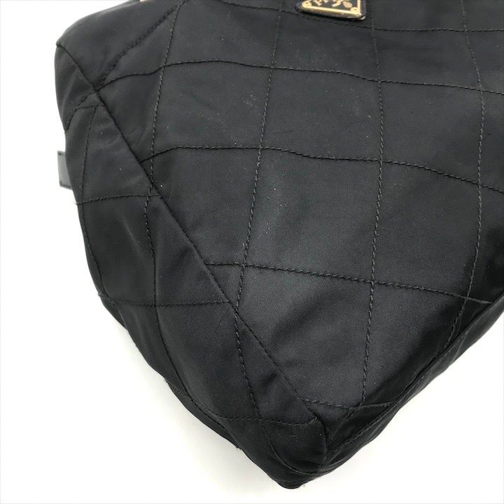良品 PRADA プラダ 三角ロゴ テスート ナイロン キルティング チェーン