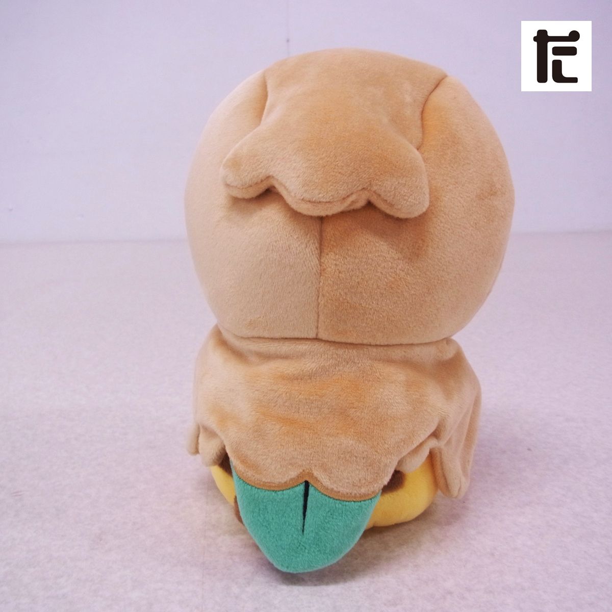 ポケモンセンター モクローのポンチョをきたピカチュウ