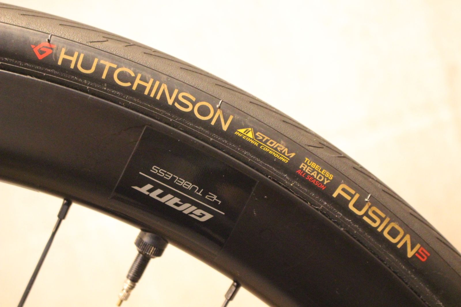 GIANT SLR1 42 カーボンホイール ディスクブレーキ対応 チューブレス