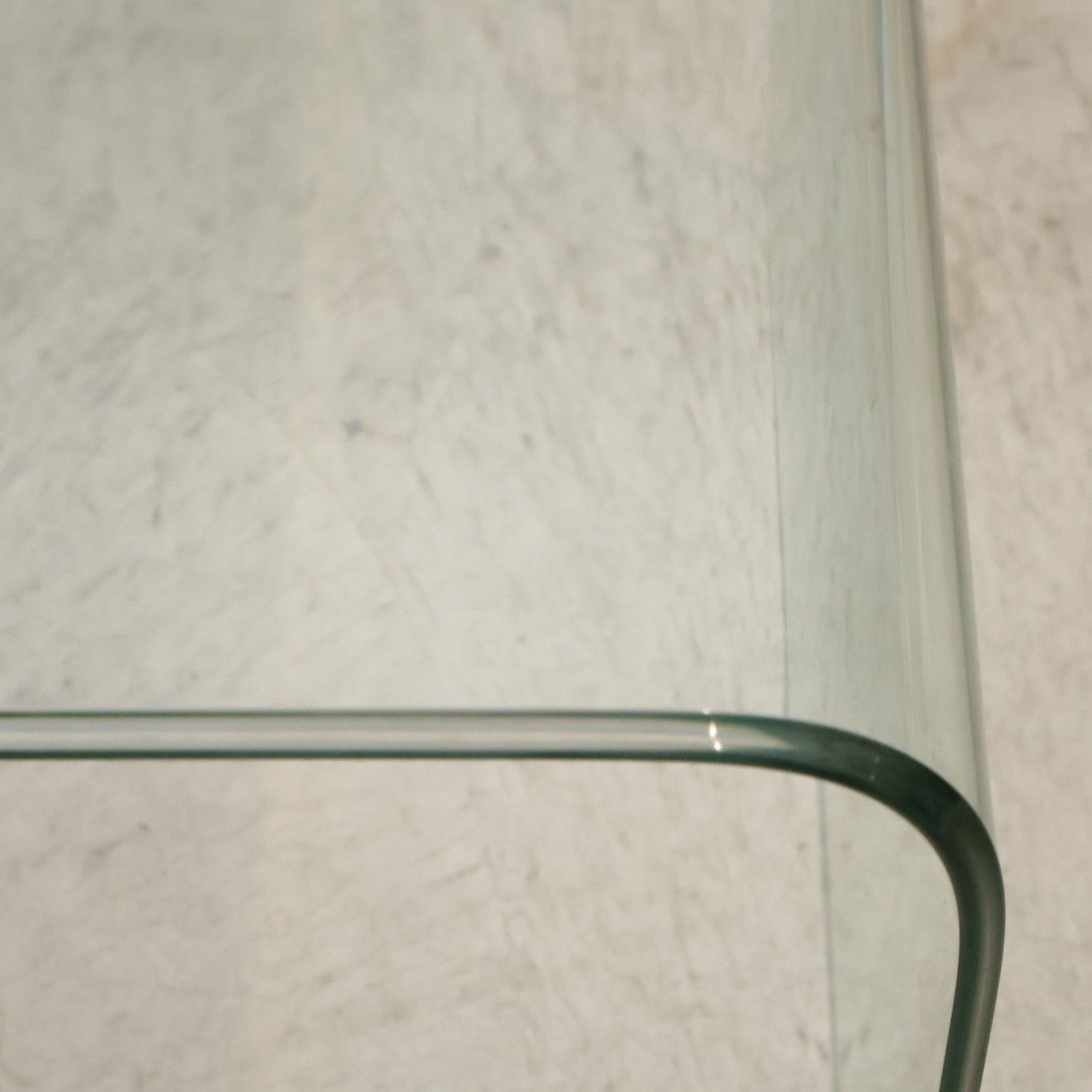 サターン ガラス