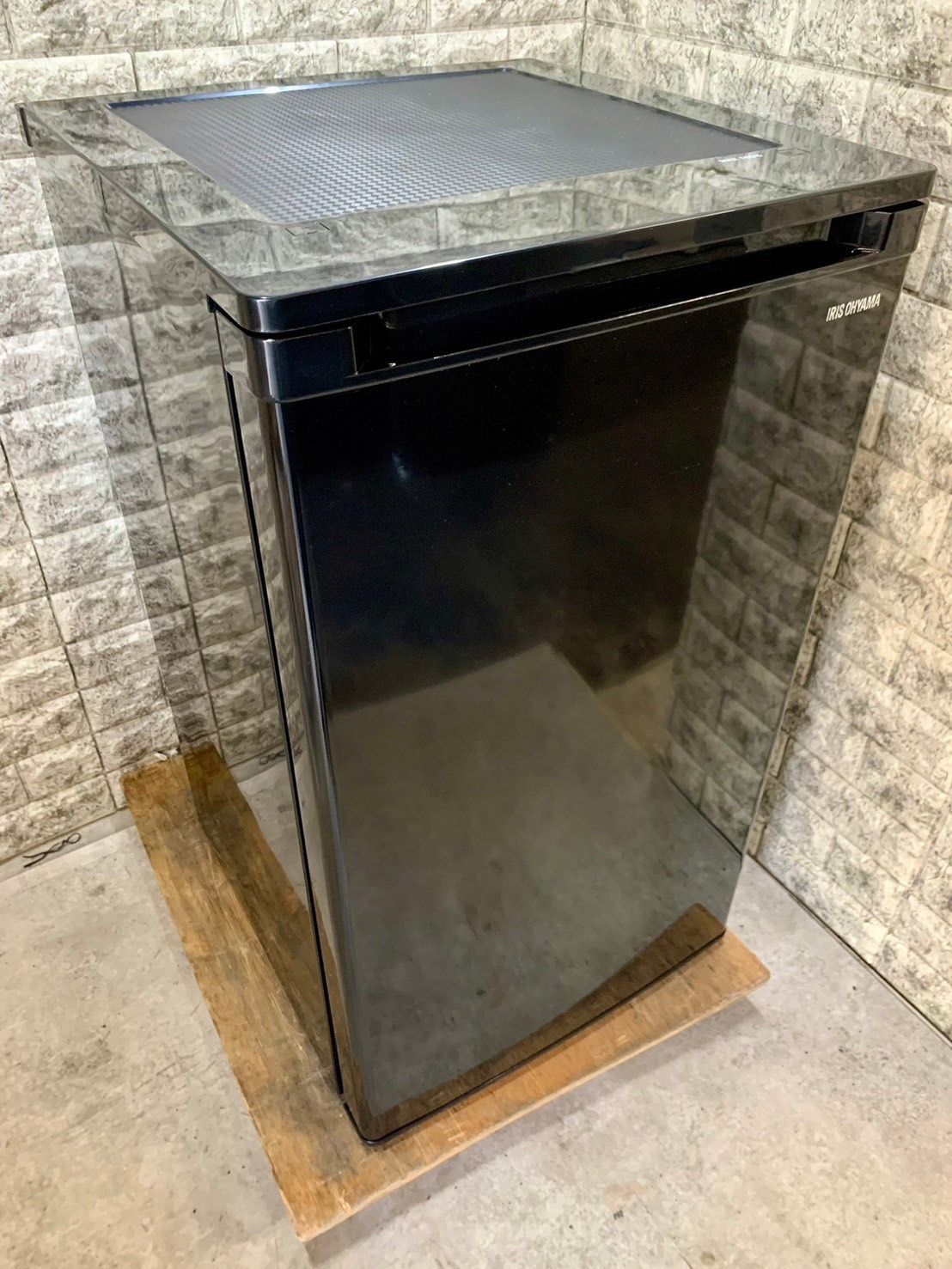 高年式 美品】大阪送料無料☆3か月保障付き☆冷蔵庫☆2024年☆アイリス  