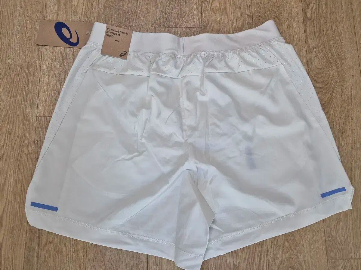 asics アシックス