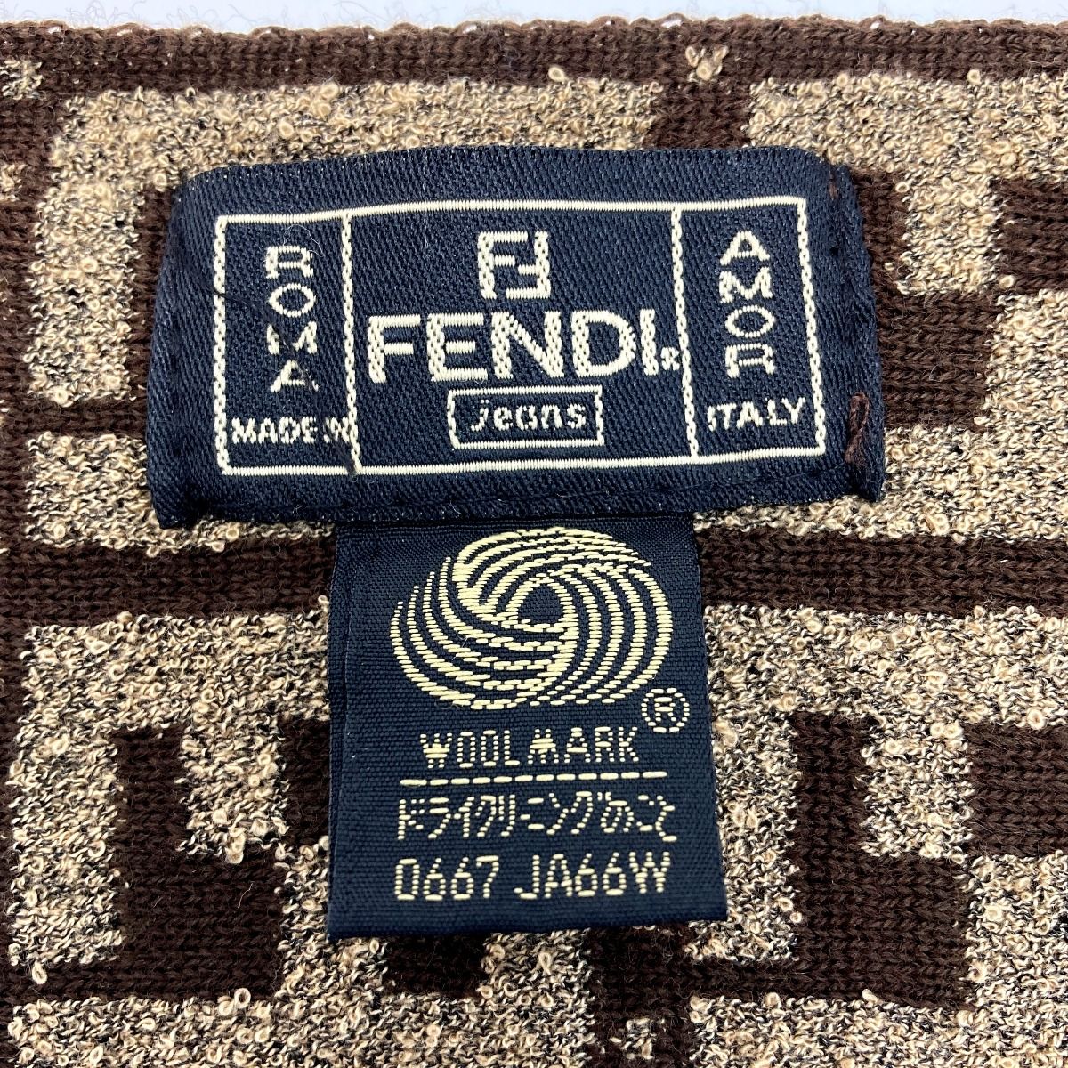 FENDI フェンディ ズッカ柄 フリンジ マフラー ブラウン ウール