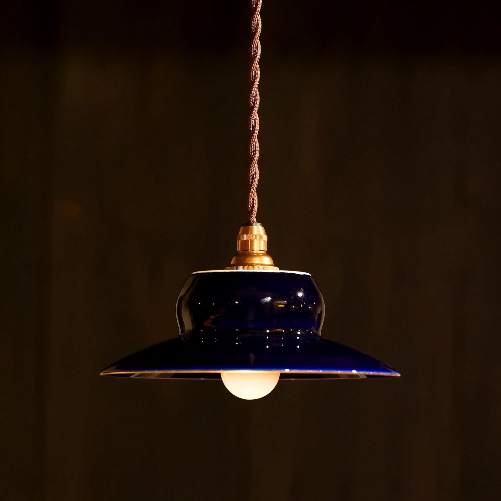 ロイヤルドルトン　金彩瑠璃花瓶 ロイヤルドルトン 金彩 花文 フラワーベース 1930年頃 | 古美術ささき