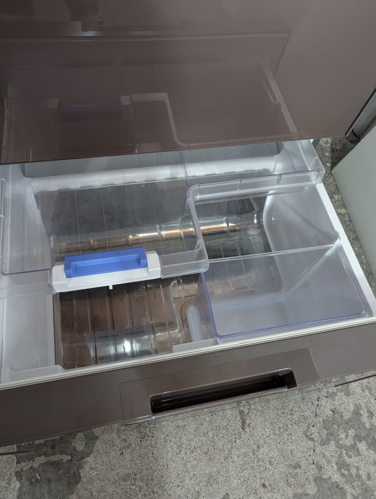 冷蔵庫 シャープ プラズマクラスター サテンブラウン ガラスデザイン  